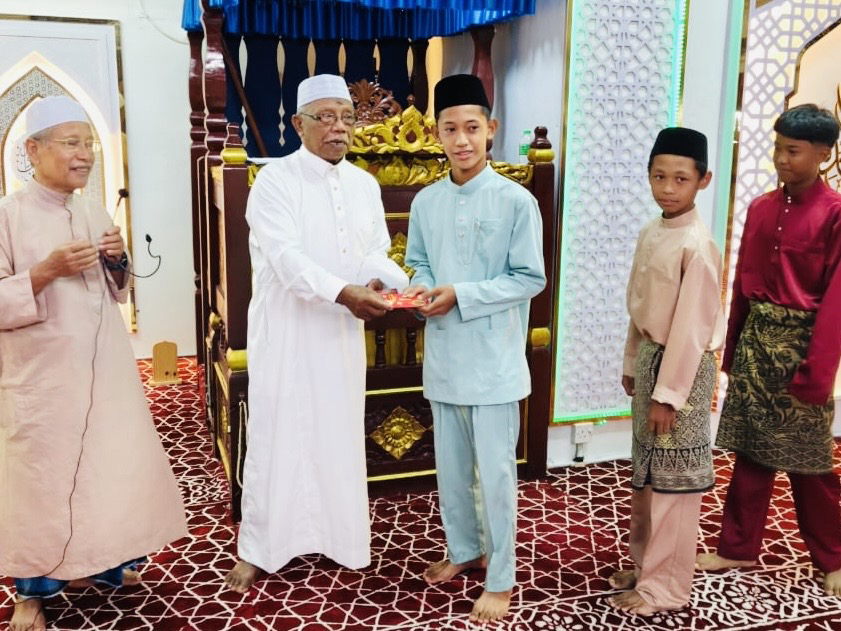 Warga FELDA Puji ADUN BN, Pendidikan Agama Terus Dijaga