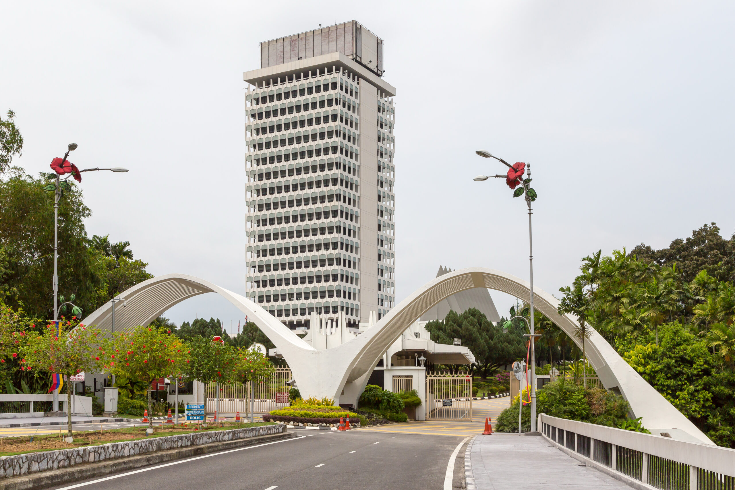 DEMOKRASI MALAYSIA DALAM BAHASA RAKYAT