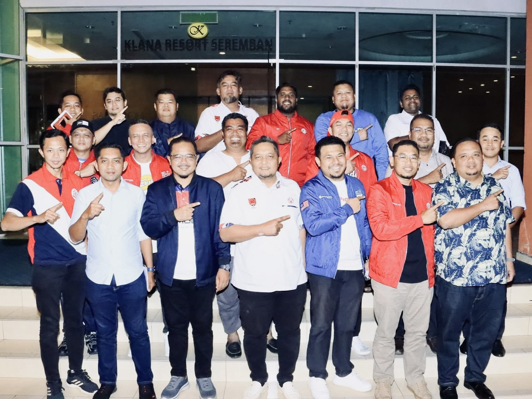 8 BAHAGIAN PEMUDA UMNO NS NYATA PENDIRIAN TEGAS